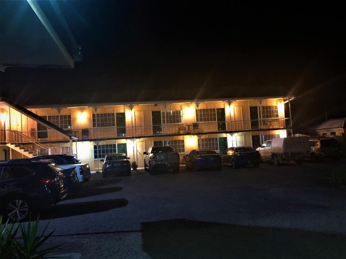 كوتاموندرا Bradman Motor Inn المظهر الخارجي الصورة