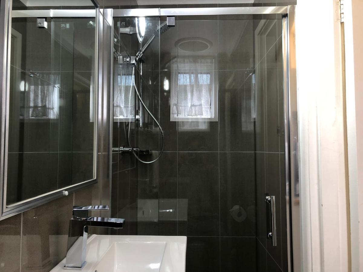 كوتاموندرا Bradman Motor Inn المظهر الخارجي الصورة