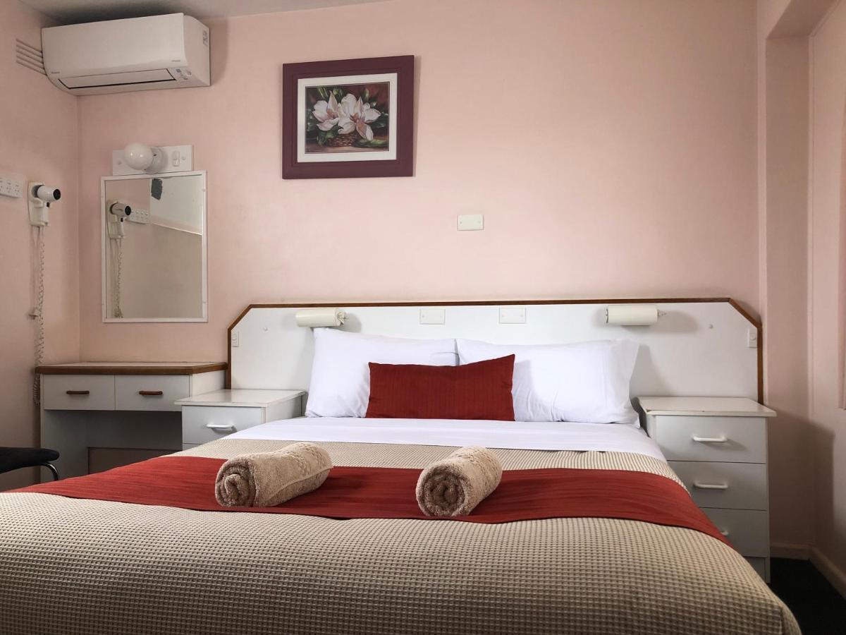 كوتاموندرا Bradman Motor Inn المظهر الخارجي الصورة