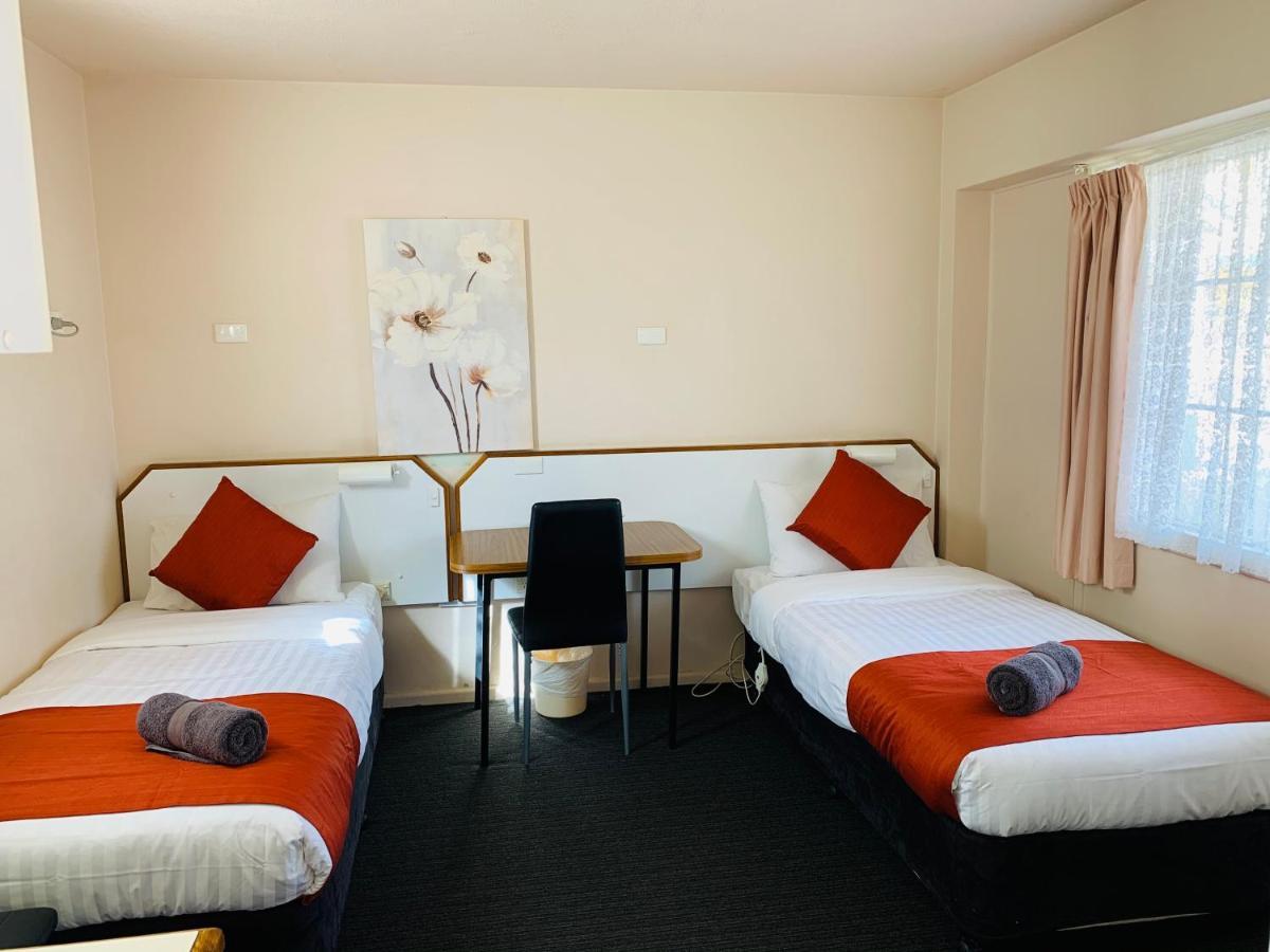 كوتاموندرا Bradman Motor Inn المظهر الخارجي الصورة